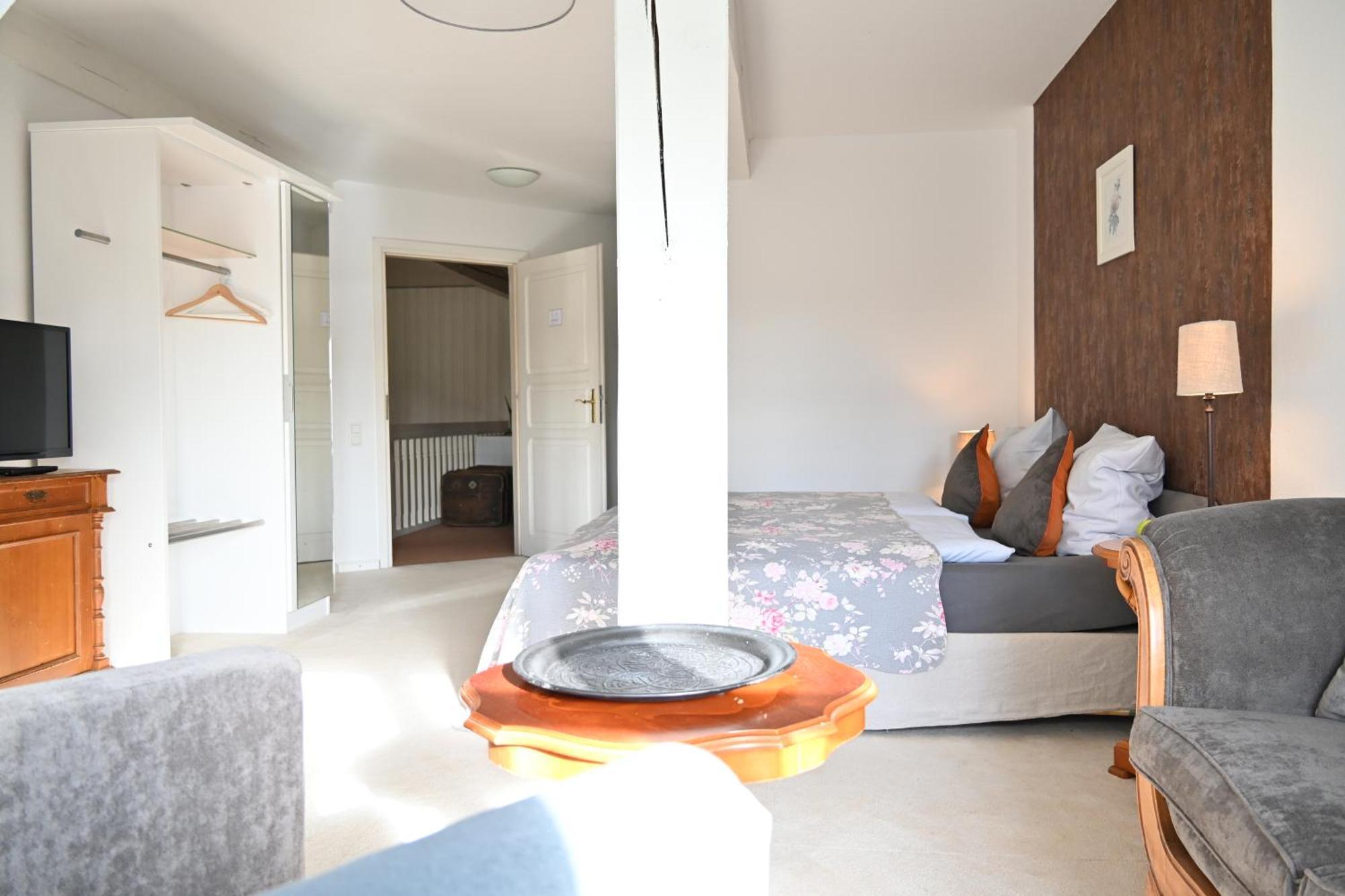 Landsitzhotel Und Seminarium Peterhof Hodorf 外观 照片