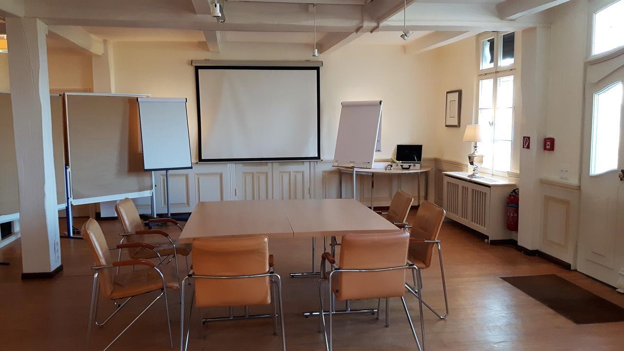 Landsitzhotel Und Seminarium Peterhof Hodorf 外观 照片